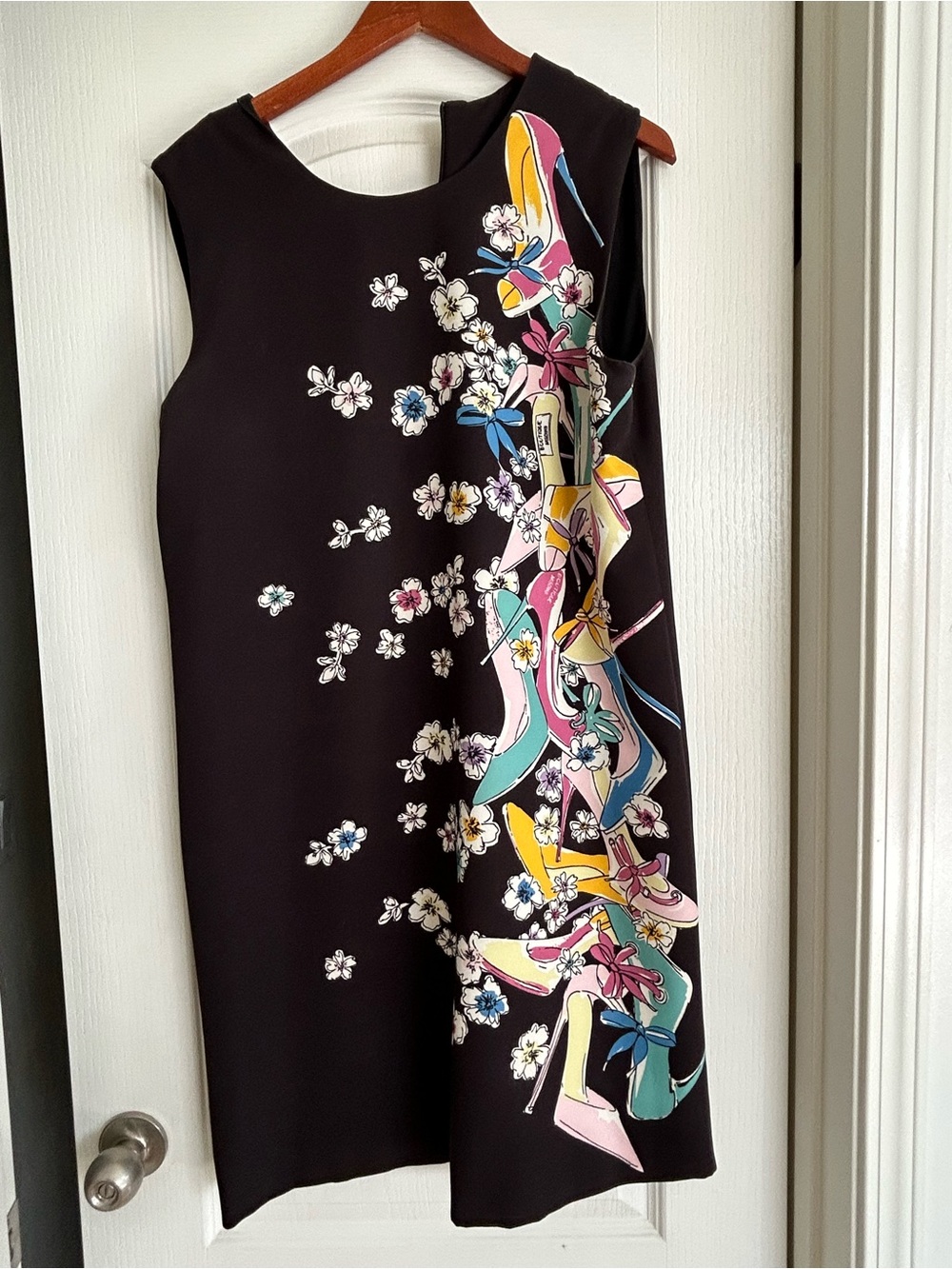 NWOT Boutique Moschino Black Floral & Shoe Print Shift Dress - Women's